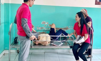 NSƯT Trịnh Kim Chi khai trương “siêu thị online” gây quỹ từ thiện 