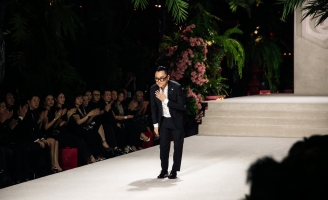 NTK Công Trí mang đến 128 thiết kế cho show diễn Xuân Hè 2024