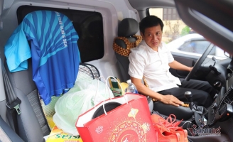 Ông Đoàn Ngọc Hải: 'Tôi chở bệnh nhân nghèo không phải để làm màu'