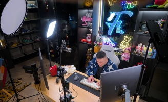 “Ông trùm sneaker” Fabo Nguyễn tung trailer series thực tế đầu tiên sau 6 năm làm YouTuber