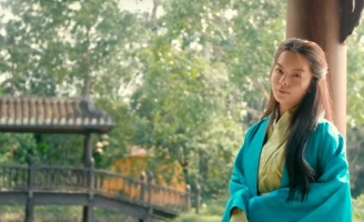 Phạm Quỳnh Anh sau gần một năm không ra ca khúc mới trở lại với ca khúc mới