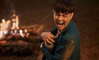 Phim điện ảnh đầu tay của Dược Sĩ Tiến nhận về nhiều thành tích đáng tự hào