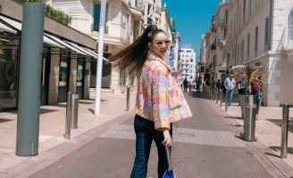 Phong cách street style trẻ trung ở châu Âu của Lý Nhã Kỳ