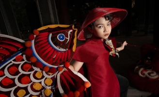 Phong Thiên khoe bộ ảnh Trung thu rực rỡ