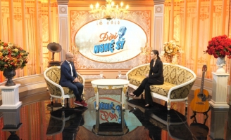 Phương Trinh Jolie và những chuyện chưa kể dưới ánh đèn sân khấu