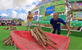 Quặn lòng trước hoàn cảnh nghèo khó của hai người đàn ông U70 vẫn phải nuôi con, cháu