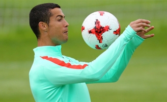 Ronaldo tin đã nộp thuế đúng luật