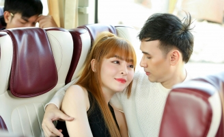 Saka Trương Tuyền nhiều lần bật khóc khi song ca cùng Nguyên Vũ 