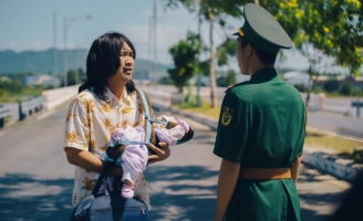 Sau Chị Mười Ba, Thu Trang lui về làm sản xuất phim mới cho Tiến Luật đóng chính 