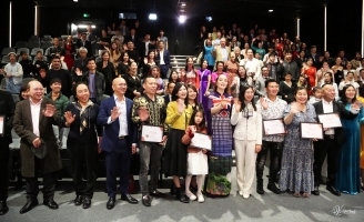 Sau Mỹ và Pháp, bộ phim ‘Đóa hoa mong manh’ tiếp tục chinh phục khán giả tại Anh