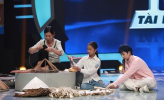 Siêu Tài Năng Nhí: Khiến các nghệ sĩ rớt nước mắt vì câu chuyện của em Phạm Thị Hoàn