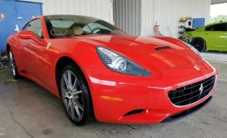 Siêu xe ngập trong lũ lụt được bán đấu giá