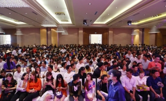 Solo cùng bolero thu hút hơn 25.000 thí sinh thi dự tuyển