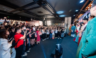 Thảm đỏ phim kinh dị cổ trang CÁM rộn ràng cổ phục Việt 