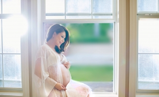 Thanh Thảo khoe ảnh bầu cực đáng yêu ở tuổi ngoài 40