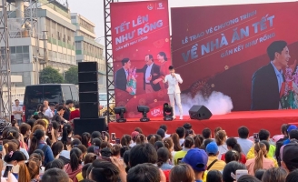 'Thầy trò' Đan Trường - Trung Quang đắt show diễn trong dịp đầu năm mới    