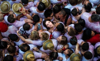 Thế giới đón bé gái là công dân thứ 8 tỷ