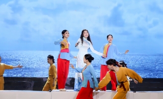 Thiên Phú tặng niềm tự hào biển đảo vào vòng thi Chung Kết 3 - Dấu Ấn Việt