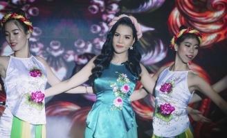 Trúc Thy - nghệ sĩ đa tài của showbiz Việt