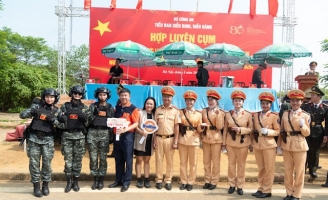 Tiếp sức mùa lễ hội: Hành trình gắn kết chiến sĩ, tình nguyện viên và cộng đồng