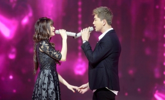 Tim bất ngờ hỏi Quỳnh Anh còn yêu mình không trên truyền hình