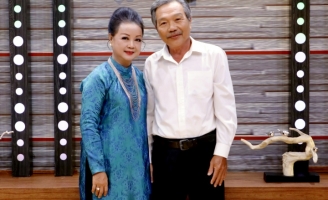 Tình yêu thầm lặng gần 50 năm – Chuyện cổ tích giữa đời thường của đôi nghệ sĩ đờn ca tài tử