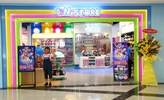 tiNiStore một năm nhìn lại