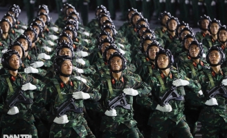 Toàn cảnh buổi sơ duyệt lễ diễu binh, diễu hành kỷ niệm 50 thống nhất đất nước