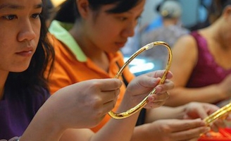 Tổng thống Mỹ Donald Trump xuất viện, giá vàng tăng vọt