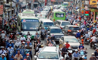 TP.HCM và giải pháp xe buýt mini