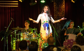 Trà Ngọc Hằng từng không dám về quê ăn Tết vì làm mẹ đơn thân