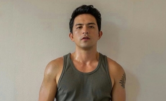 Trai đẹp Philippines - Dennis Trillo vướng vào cuộc tình tay ba 
