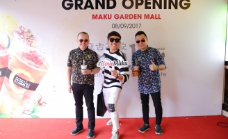 Trấn Thành, NTK Công Trí hào hứng đến chúc mừng HH Thu Hoài