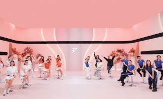 Trở về tuổi thơ với nhiều trò chơi kỷ niệm, các Chị Đẹp lăn xả hết mình 