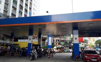 Từ 15h chiều nay, giá xăng tăng mạnh lần thứ 4 liên tiếp
