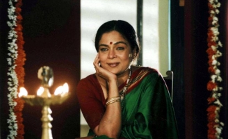 Vai diễn cuối đời của “bà mẹ quốc dân” Bollywood