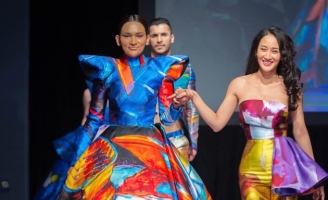 Valentines Vân Nguyễn tỏa sáng tại làng thời trang New York