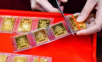 Vàng miếng SJC nối tiếp xu hướng giảm, cao nhất là 900.000 đồng/lượng