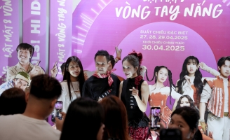 Vì sao Lật mặt 8: Vòng tay nắng đứng Top 1 phòng vé Việt chỉ sau 2 ngày chiếu sớm?