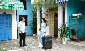 Vitamin Hạnh Phúc: Hà Linh mua thuốc 