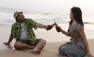Vợ chồng Vinh Râu – Lương Minh Trang tung MV kỷ niệm 3 năm ngày cưới