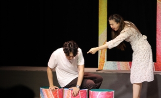 Vở kịch “Ghen” ra mắt tại Nhà hát 5B: Tiếng cười, nước mắt và nỗi đau thời hiện đại