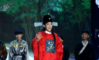 Võ Ngọc Tân chinh phục khán giả với tiết mục nhạc cảnh võ thuật 