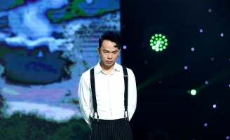 Vũ Trà tỏa sáng với giọng hát đầy nội lực tại Người Kể Chuyện Tình