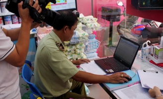 Xử lý cán bộ vụ Con Cưng: Cục trưởng, cục phó tạm thời làm kiểm soát viên